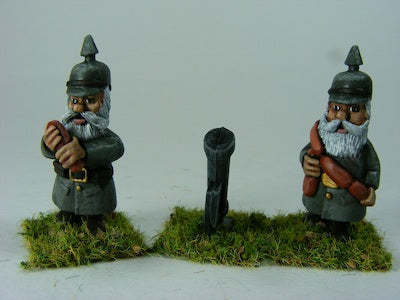 German Bratwurst Mortar and Crew - Gnome Wars