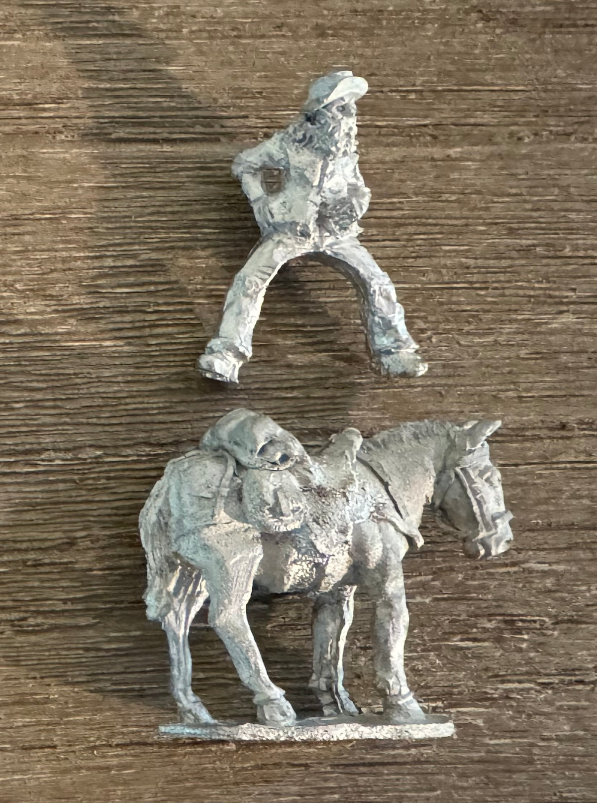 Prospector in coat on Mule - Western - 28mm - BG-AWE097